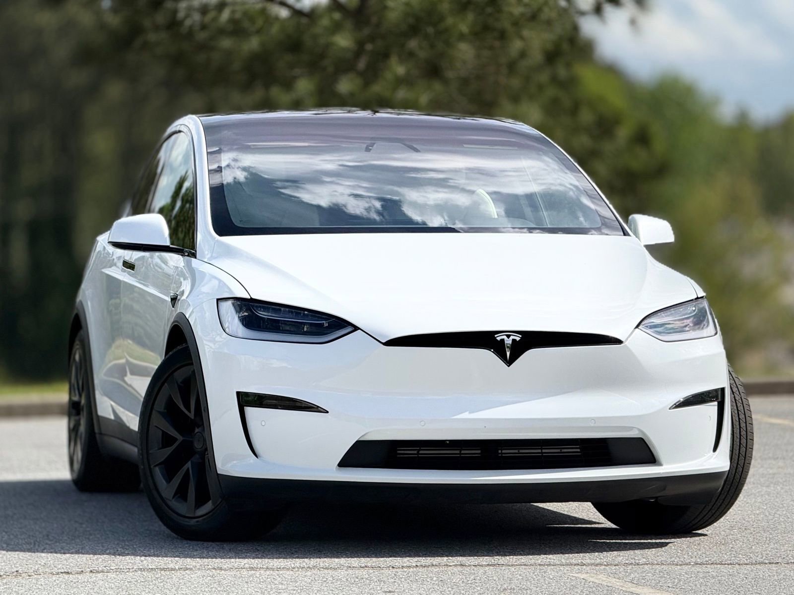Used 2022 Tesla Model X image 4