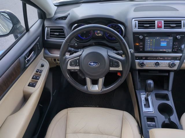 Used 2016 Subaru Outback 2.5i Limited AWD/4WD image 18