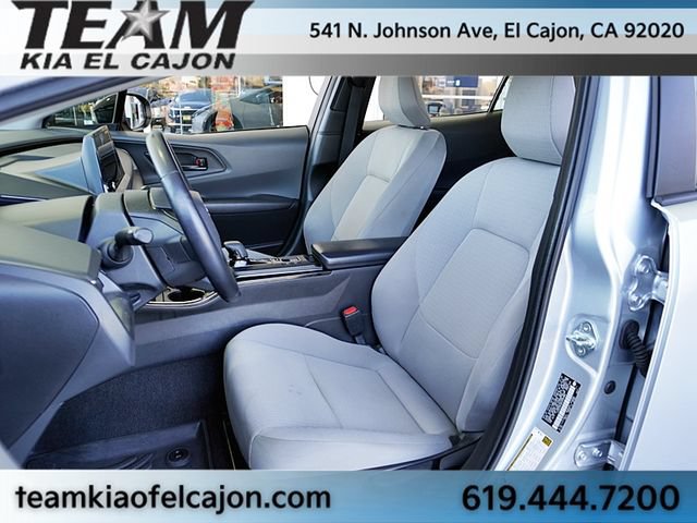 Used 2025 Toyota Prius LE FWD image 17