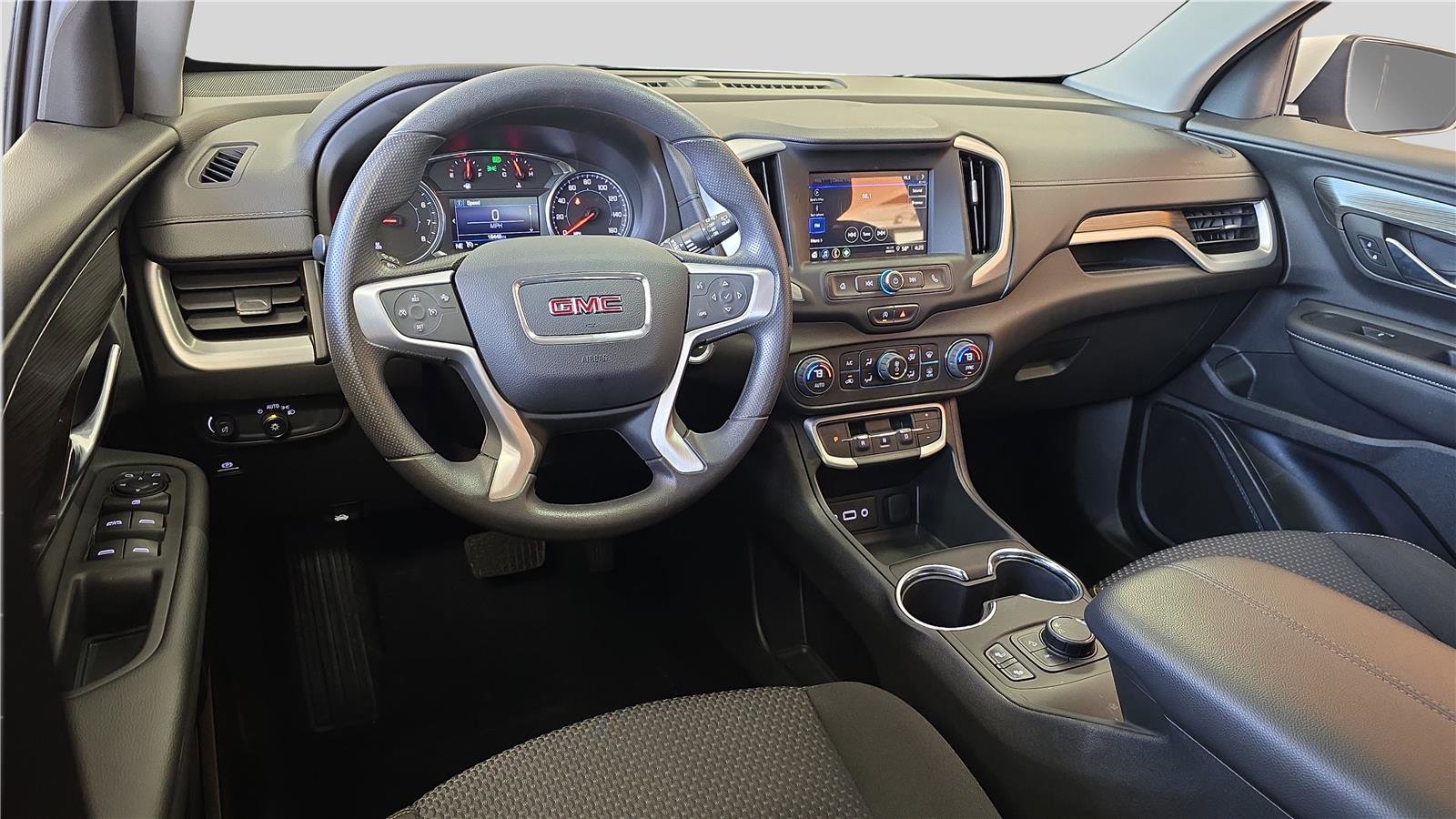 Used 2022 GMC Terrain SLE w/ Driver Convenience Package image 17