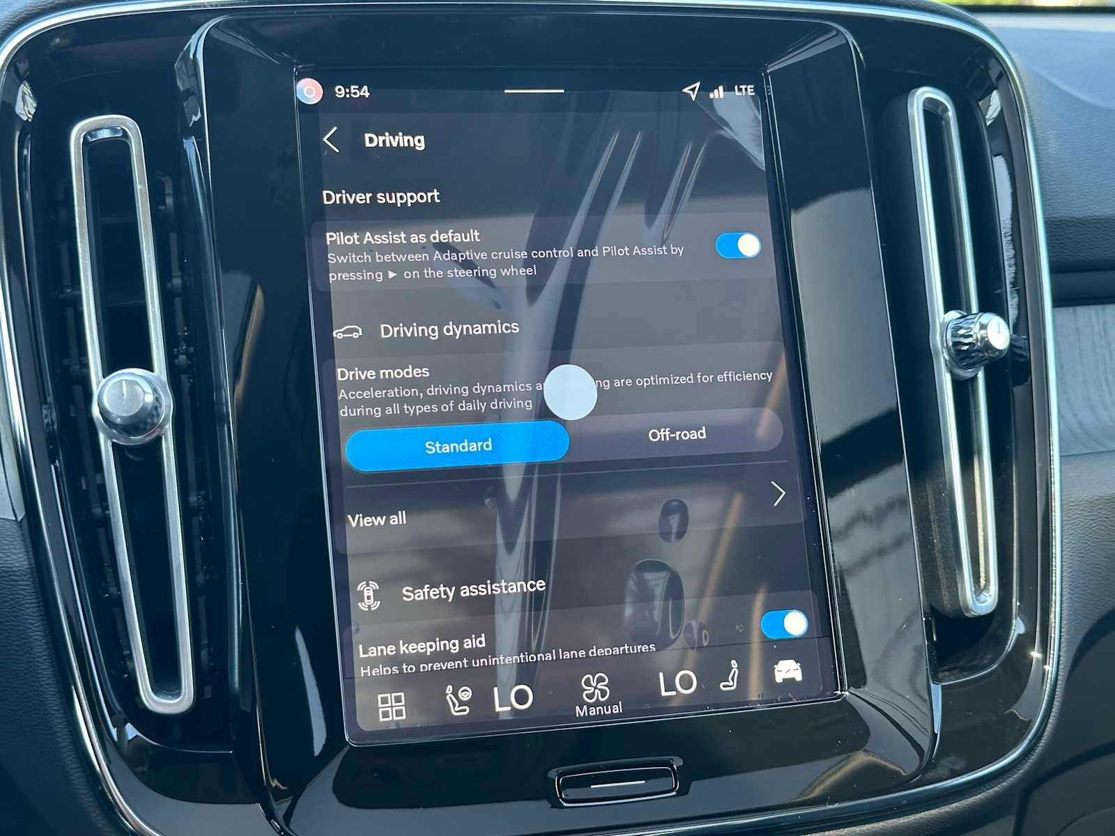 New 2026 Volvo XC40 B5 Ultra w/ Climate Package image 31