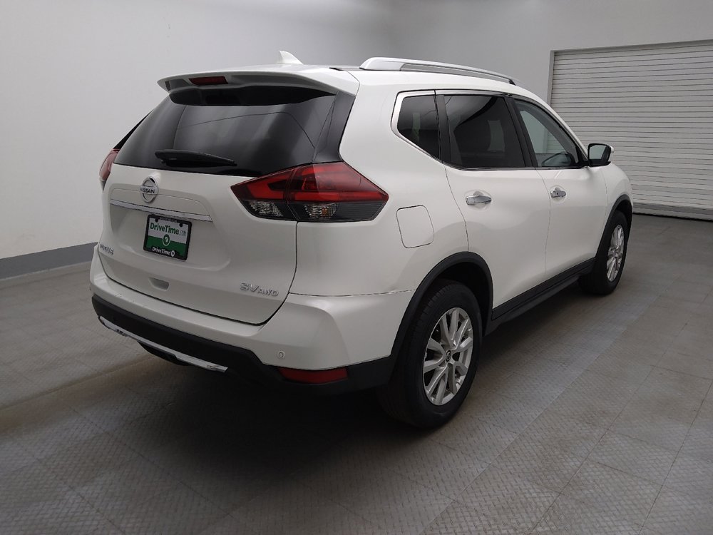 Used 2019 Nissan Rogue SV image 9