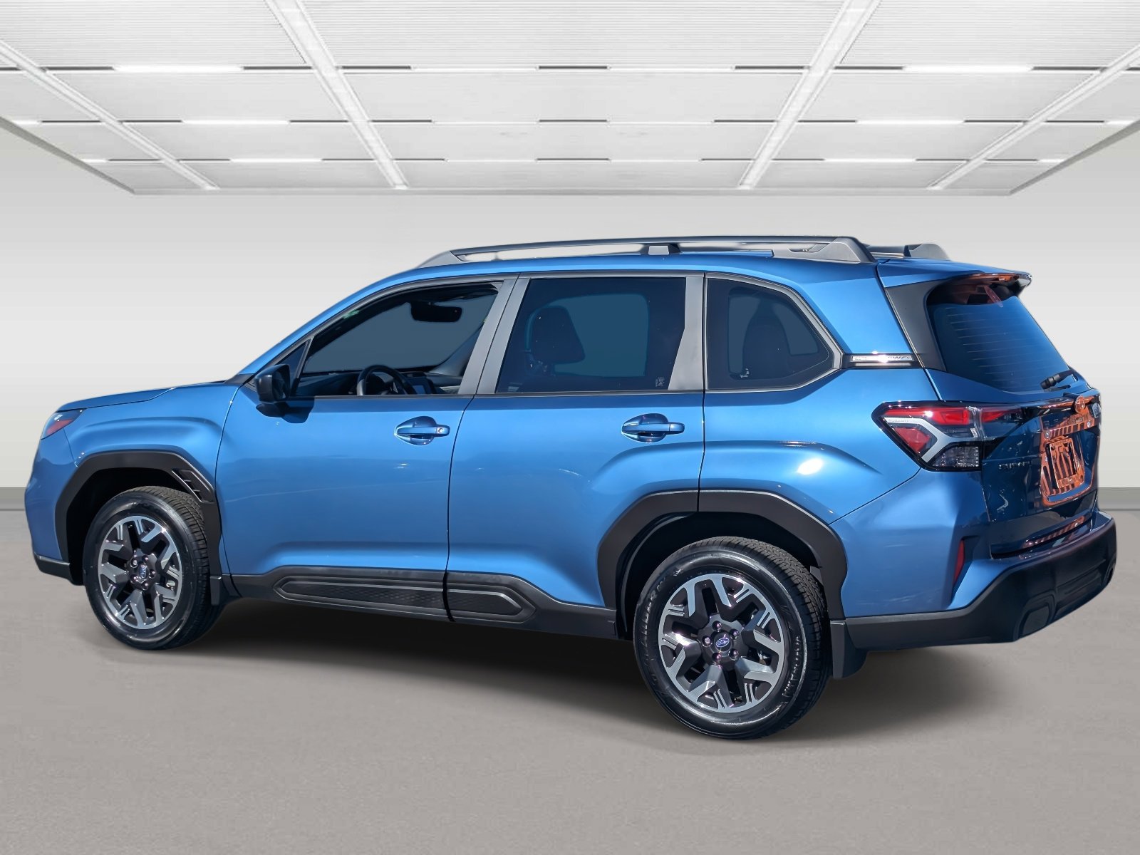 Certified 2025 Subaru Forester w/ Convenience Package #2 image 3