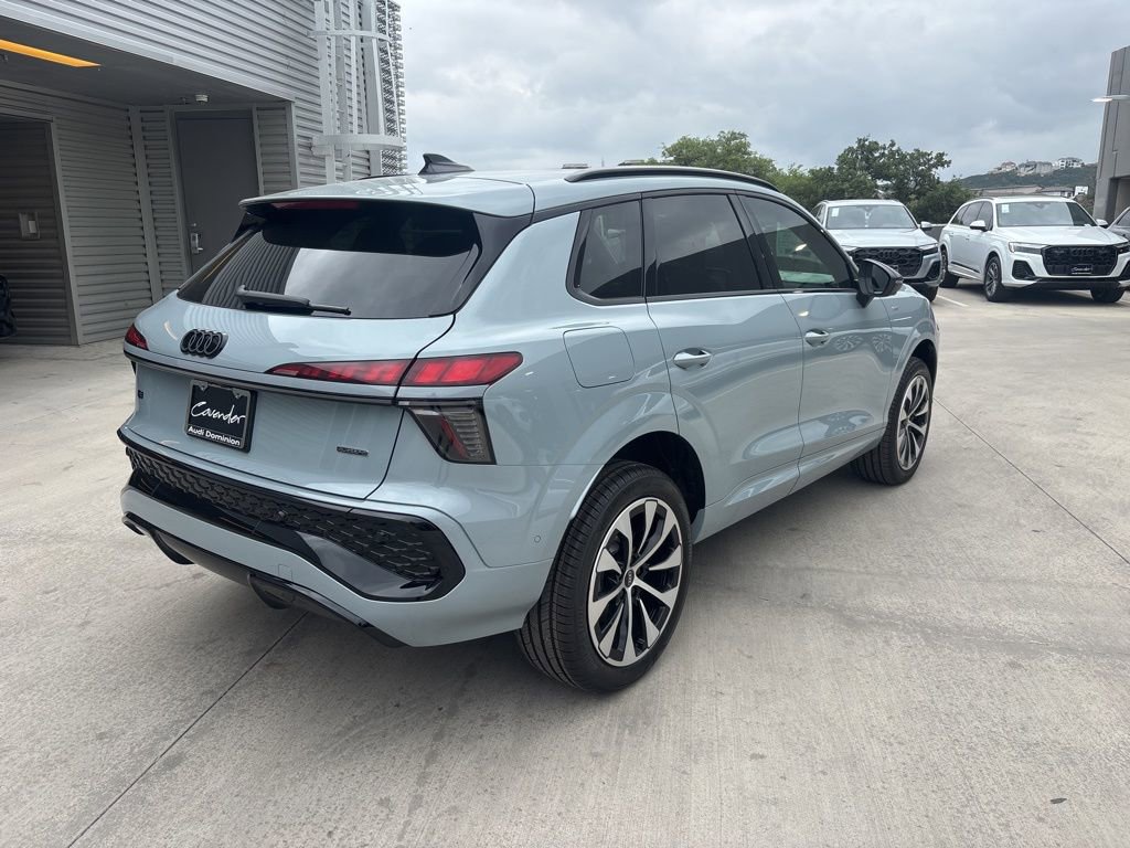 New 2026 Audi Q3 quattro 2.0T AWD/4WD image 6