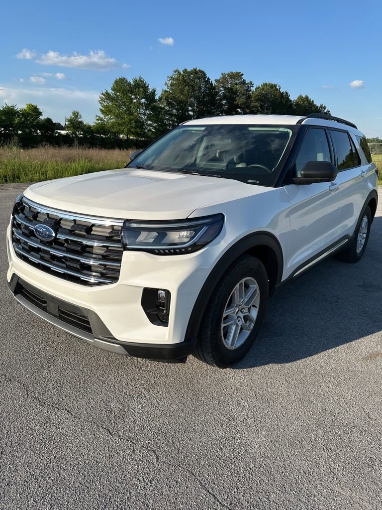 Used 2025 Ford Explorer Active w/ Active Comfort Package