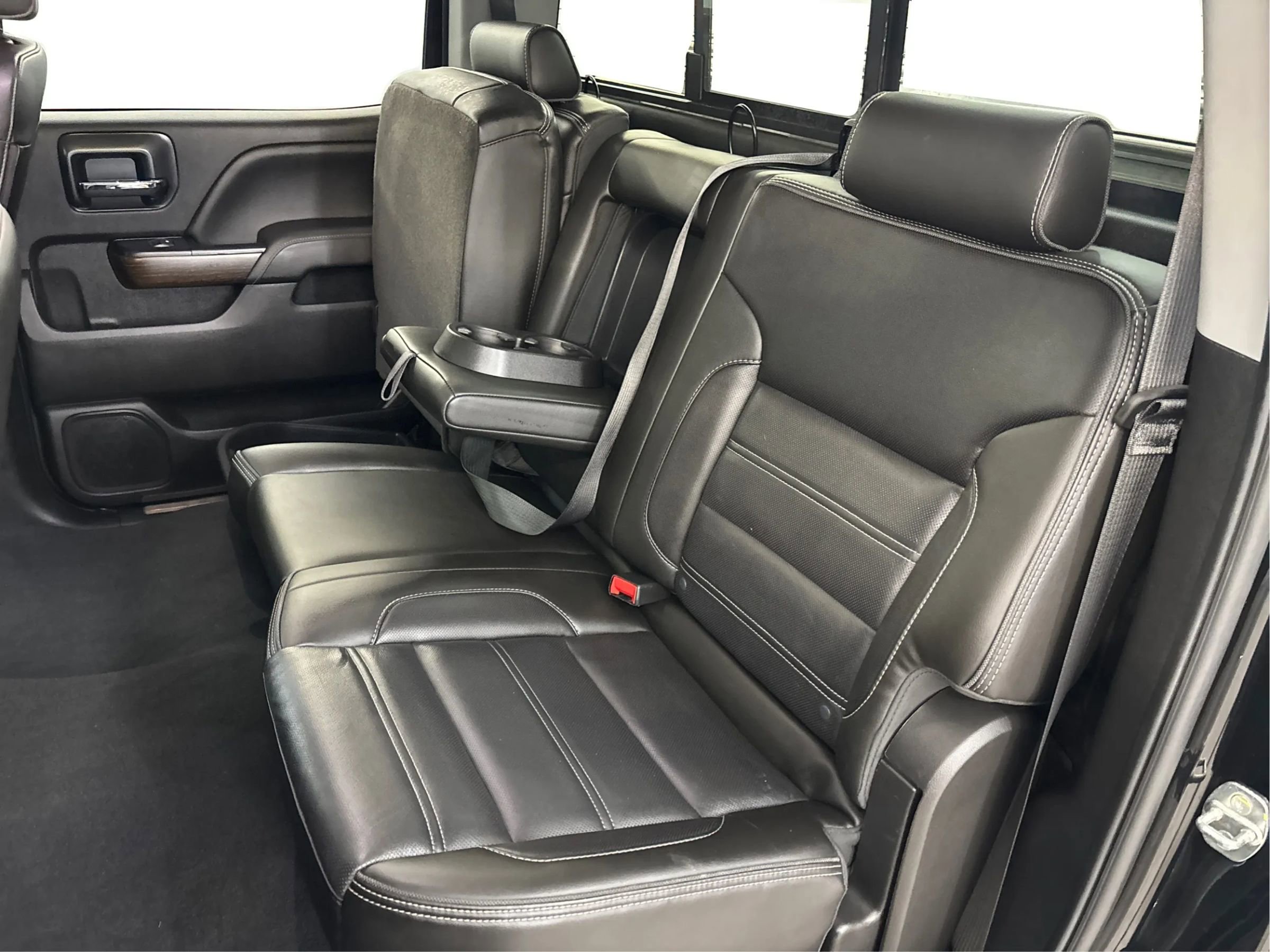 Used 2019 GMC Sierra 2500 Denali w/ Duramax Plus Package AWD/4WD image 14