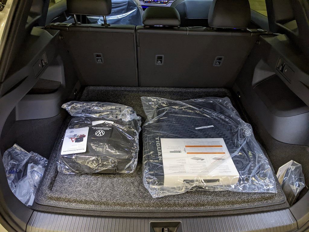 New 2026 Volkswagen Tiguan SE R-Line image 26