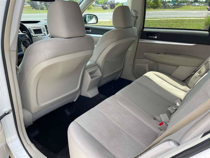 Used 2014 Subaru Outback 2.5i Premium AWD/4WD image 42