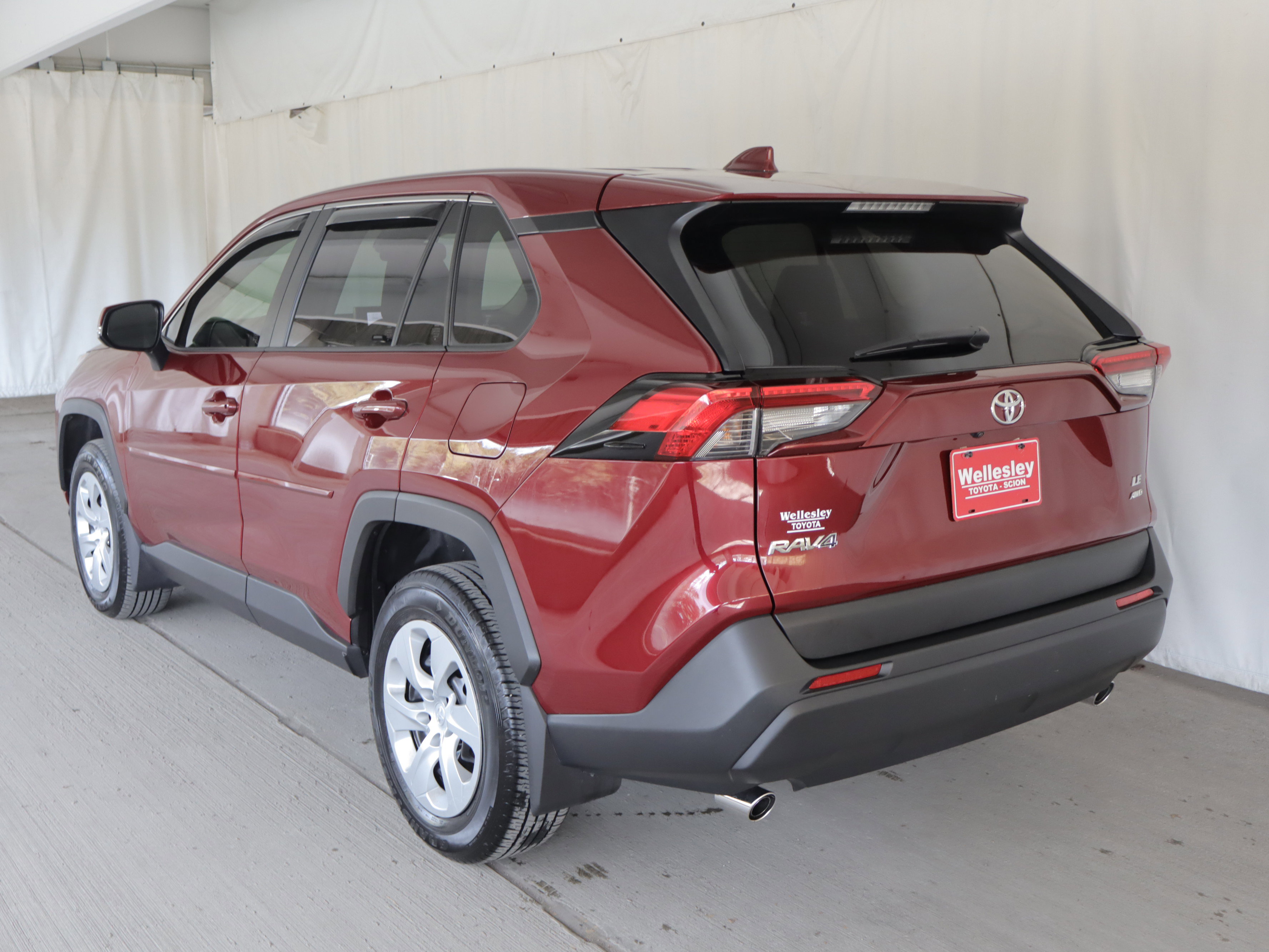 Used 2025 Toyota RAV4 LE image 23
