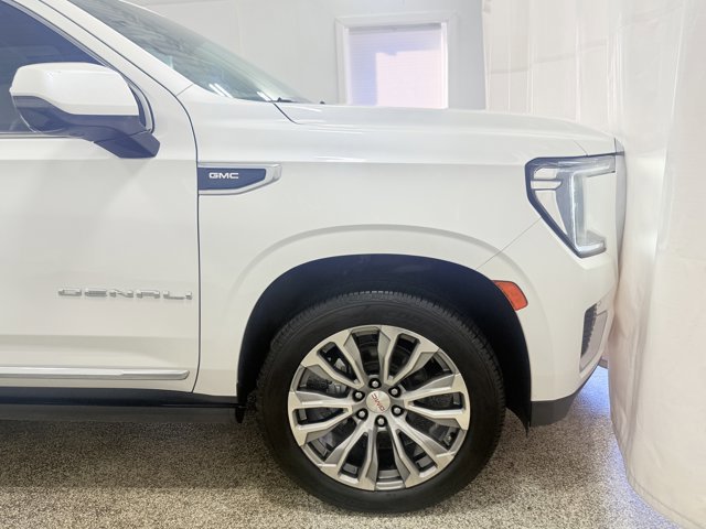 Certified 2021 GMC Yukon Denali w/ Denali Premium Package AWD/4WD image 34