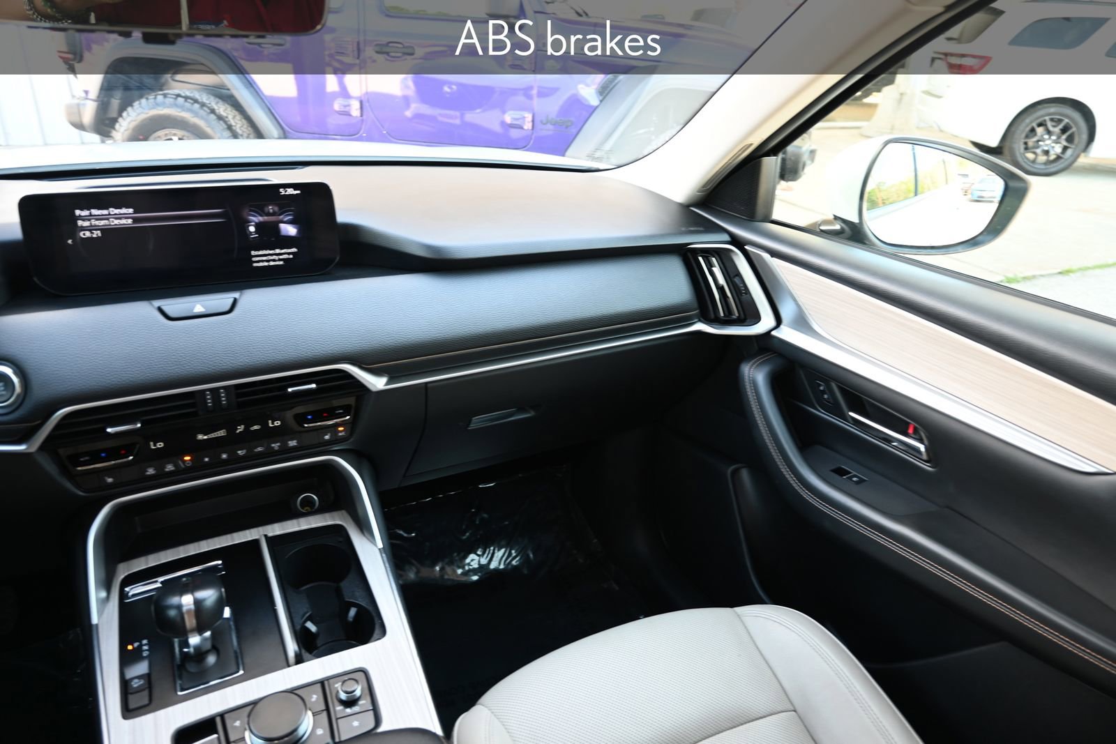 Used 2024 MAZDA CX-90 3.3 Turbo w/ Preferred Plus image 19