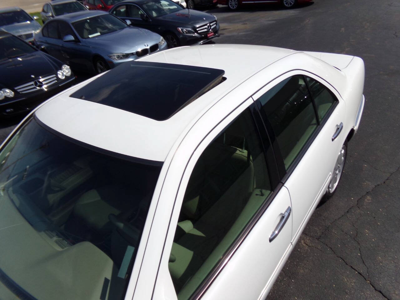 Used 1999 Mercedes-Benz E 320 Sedan w/ X2 Opt Pkg image 7