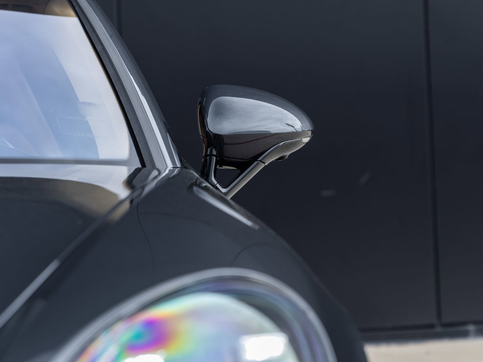 Certified 2018 Porsche Panamera image 16