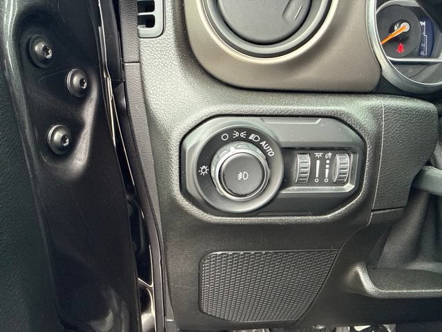 Used 2018 Jeep Wrangler Sport AWD/4WD image 27