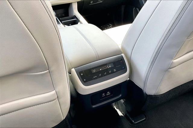 Certified 2025 Nissan Pathfinder SL FWD image 10