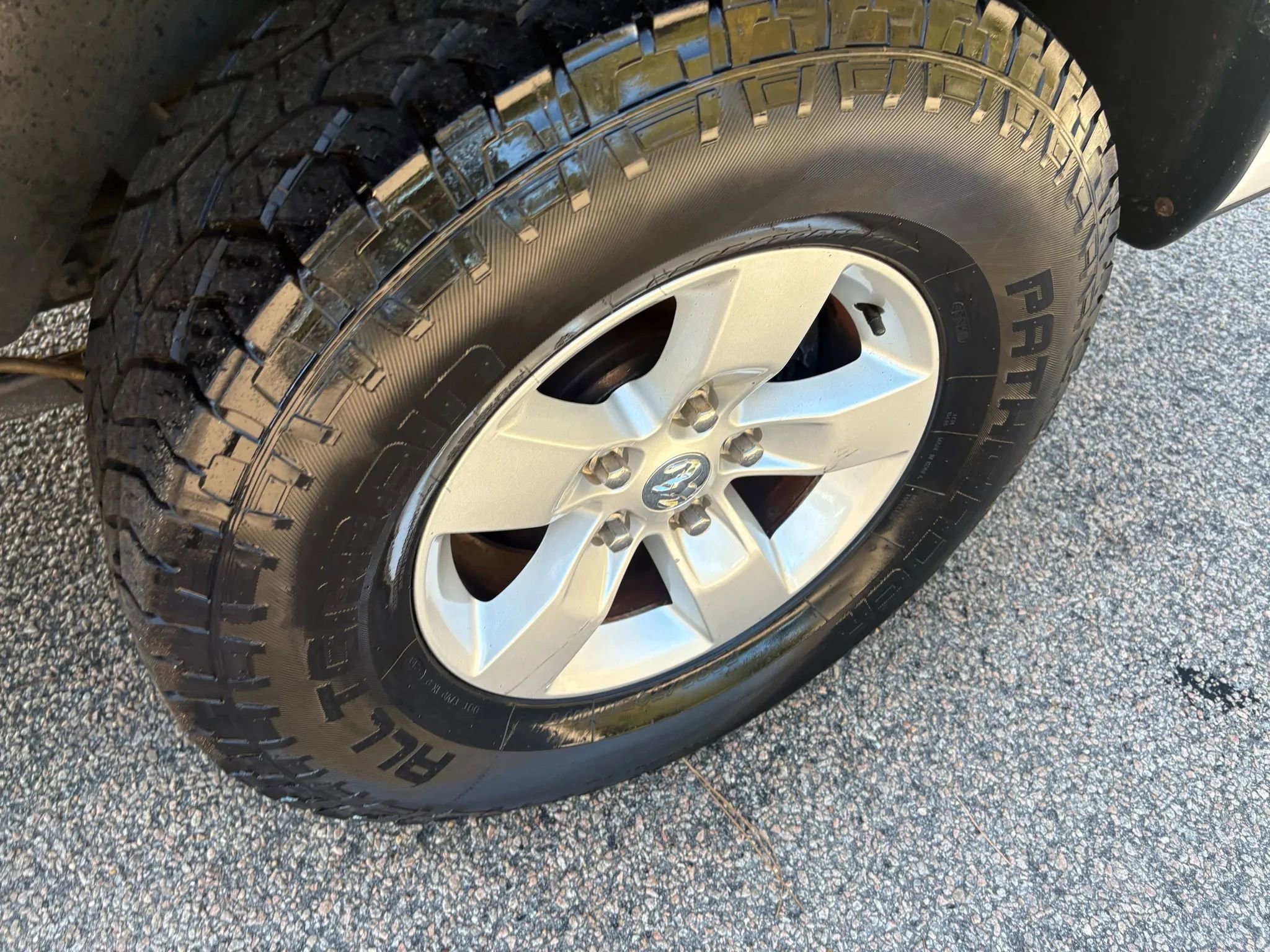 Used 2014 RAM 1500 Classic SLT image 45