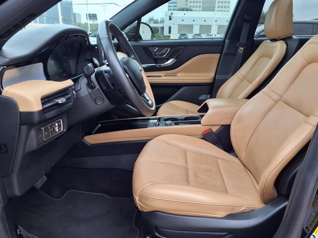 Certified 2021 Lincoln Corsair Reserve w/ Sport Package AWD/4WD image 4