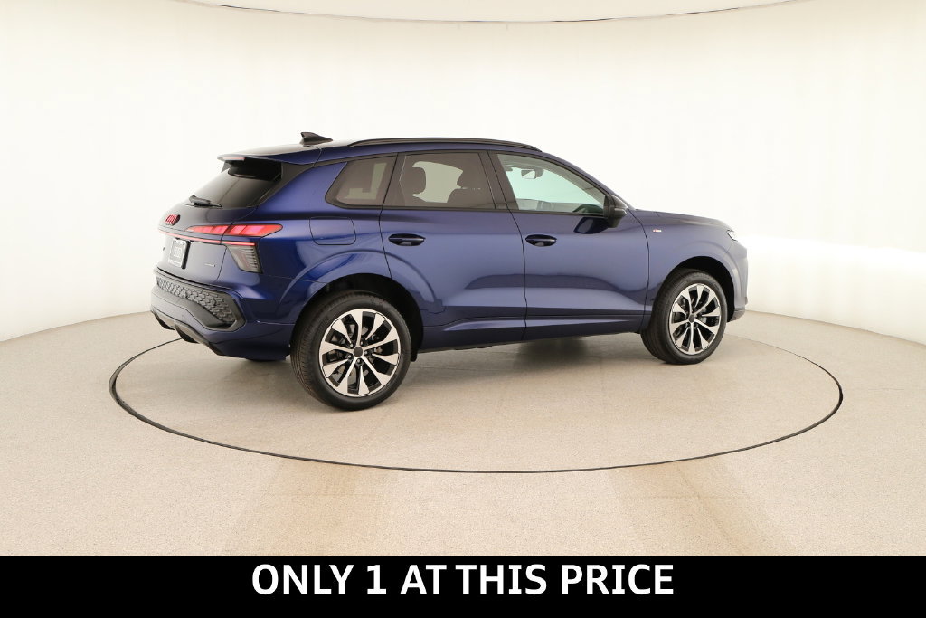 New 2026 Audi Q3 quattro 2.0T AWD/4WD image 7