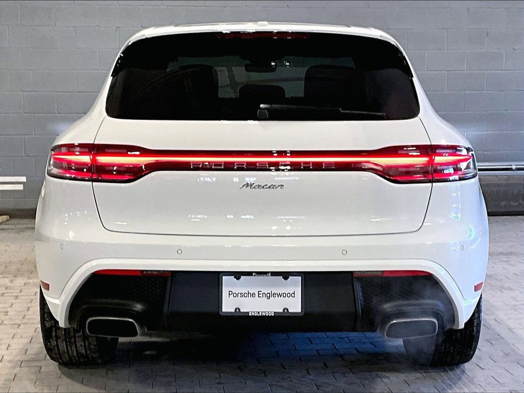 Used 2025 Porsche Macan AWD/4WD image 9