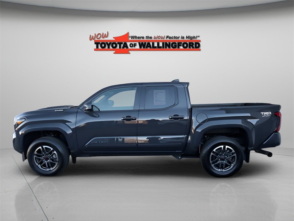 Used 2024 Toyota Tacoma TRD Sport image 2
