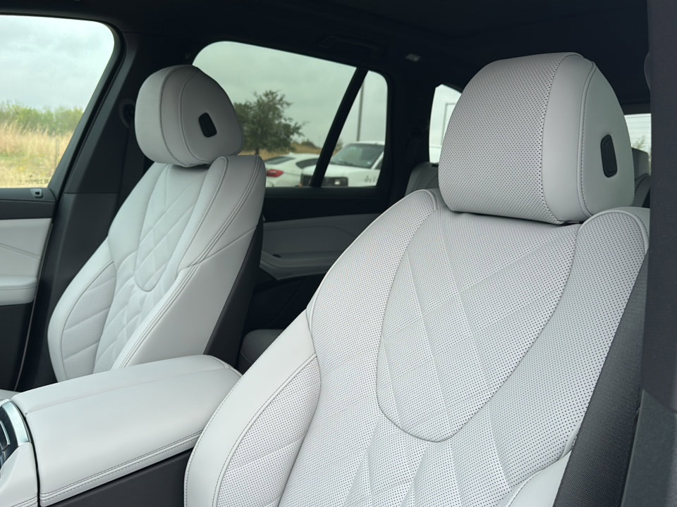 New 2026 BMW X5 sDrive40i w/ M Sport Package RWD image 11