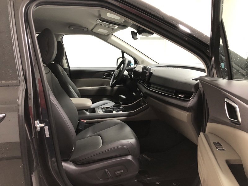 New 2026 Kia Carnival EX image 14