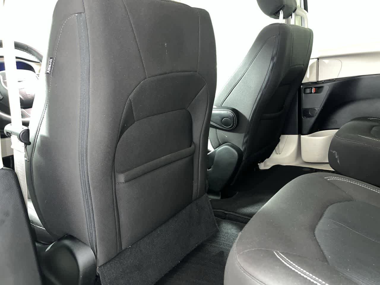 Used 2024 Chrysler Voyager LX FWD image 24