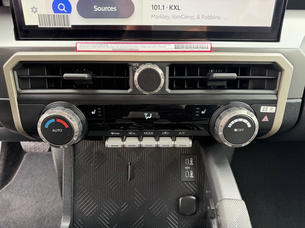 Used 2024 Toyota Tacoma TRD Off-Road image 22