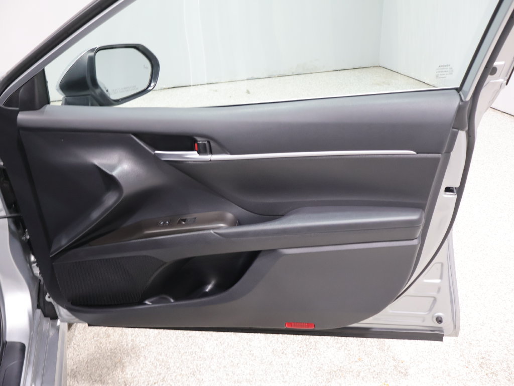 Used 2023 Toyota Camry SE w/ Convenience Package FWD image 23