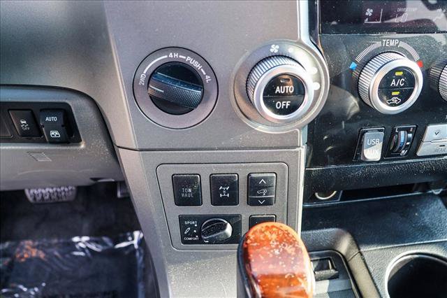 Used 2015 Toyota Sequoia Platinum AWD/4WD image 20