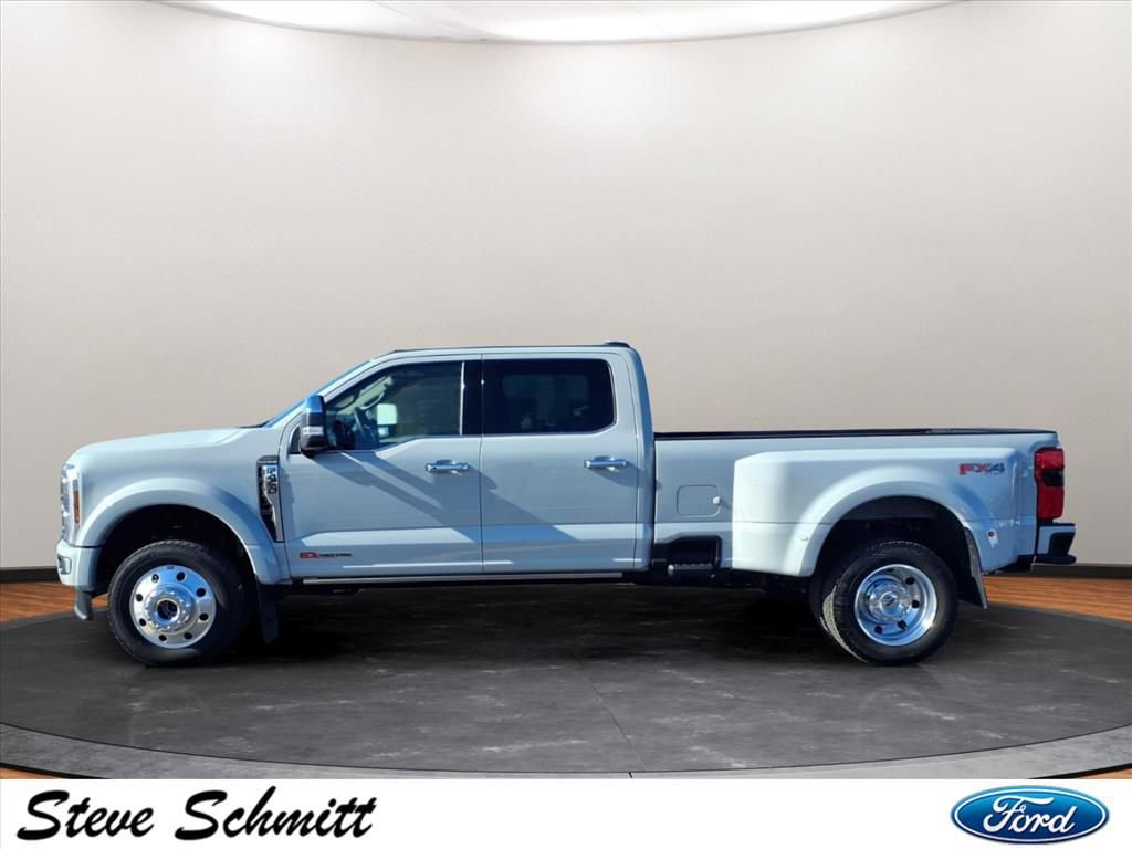 Used 2025 Ford F450 Platinum w/ Platinum Plus Package image 2