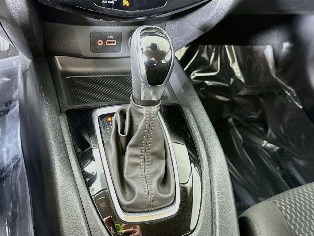 Used 2020 Nissan Rogue Sport S AWD/4WD image 8