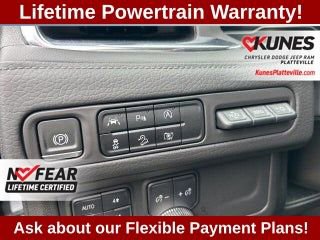 Used 2023 GMC Yukon XL Denali image 29