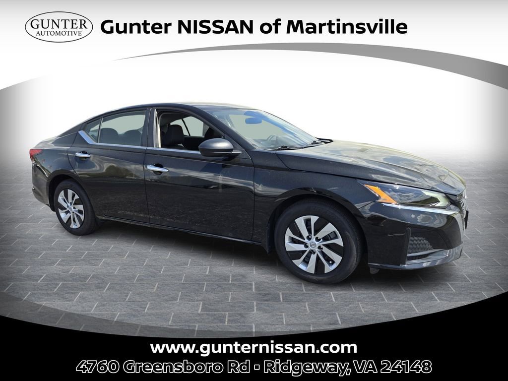 Certified 2025 Nissan Altima 2.5 S FWD image 1