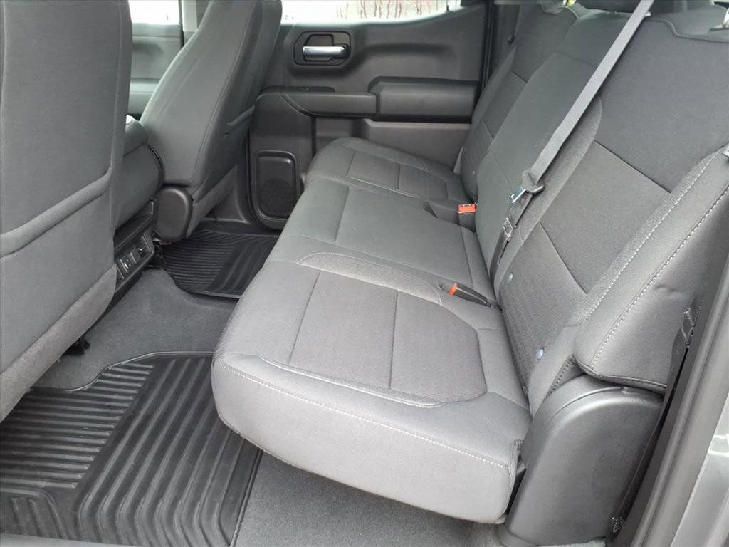 Used 2021 Chevrolet Silverado 1500 LT image 13