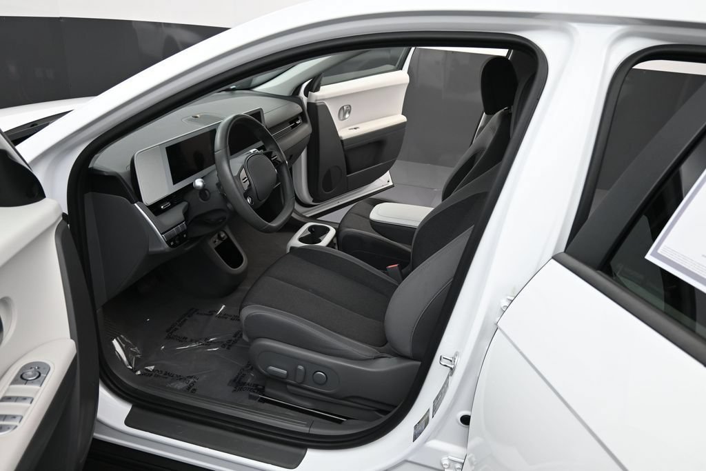 Certified 2024 Hyundai Ioniq 5 SEL RWD image 12