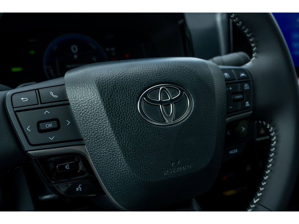 New 2026 Toyota Camry SE image 29