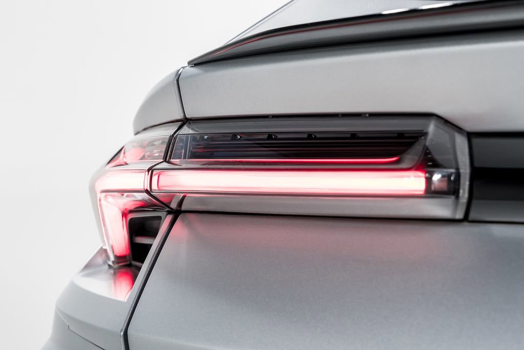 Used 2022 Lamborghini Urus AWD/4WD image 55