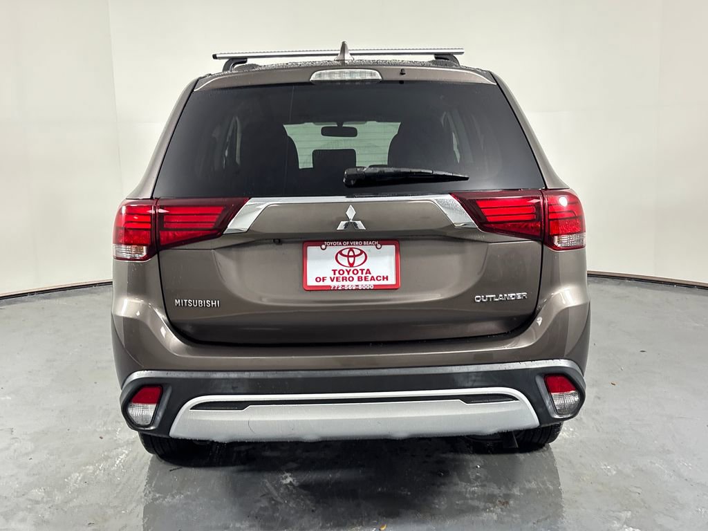 Used 2019 Mitsubishi Outlander ES image 5