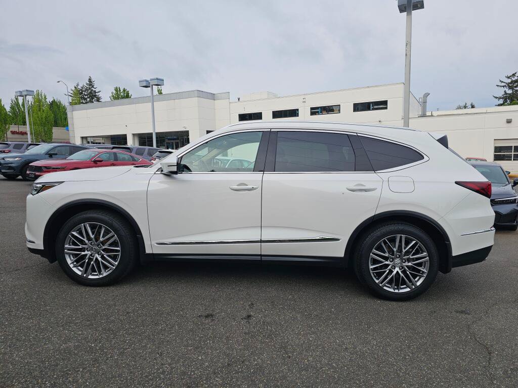 Used 2024 Acura MDX SH-AWD w/ Advance Package image 4