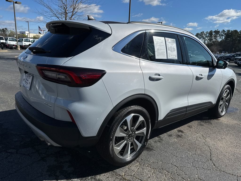 Used 2025 Ford Escape Platinum w/ Premium Technology Package image 6