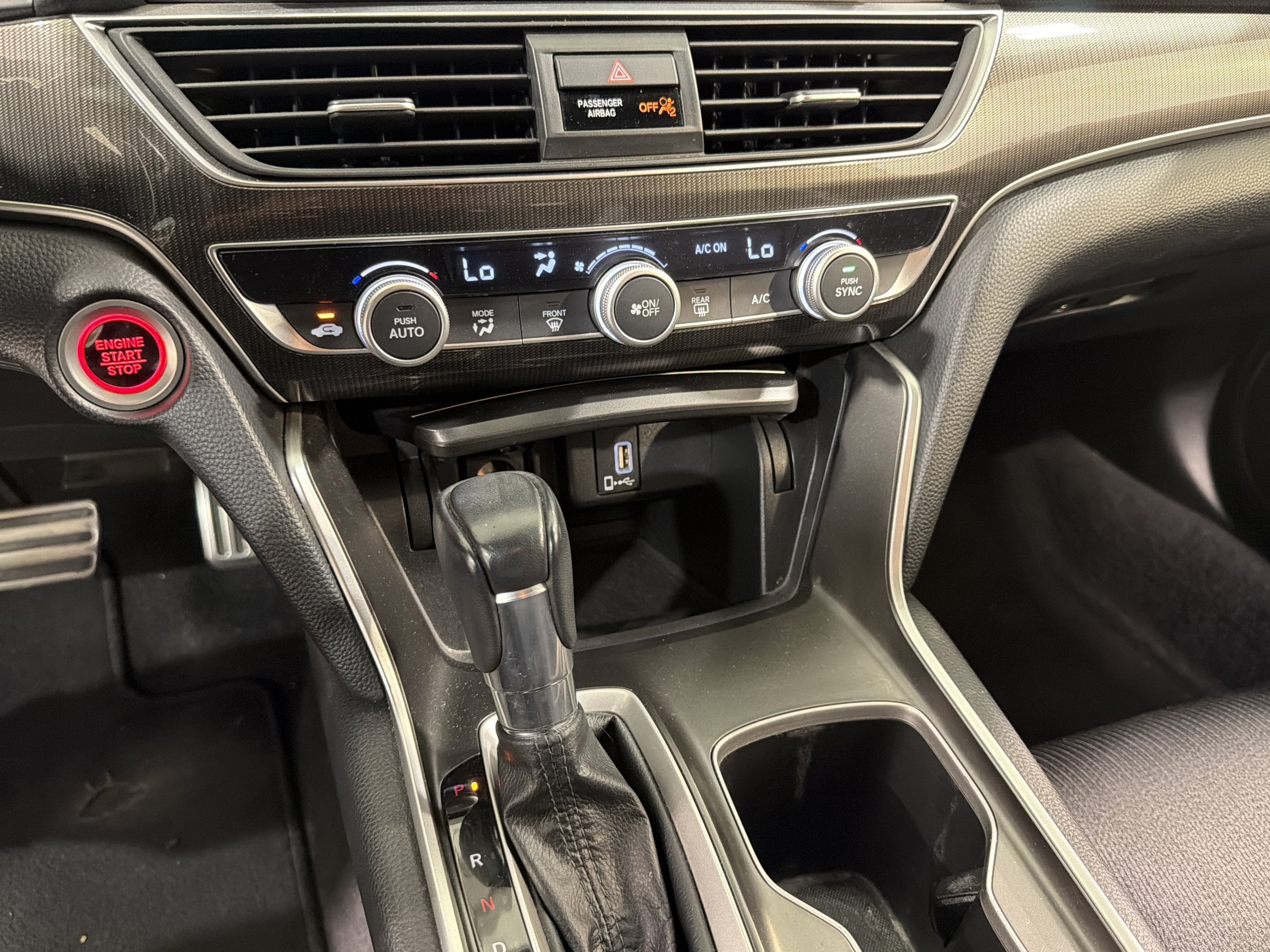 Used 2018 Honda Accord Sport image 19