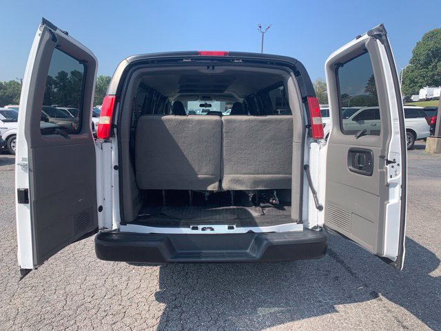 Used 2018 Chevrolet Express 3500 LS RWD image 10