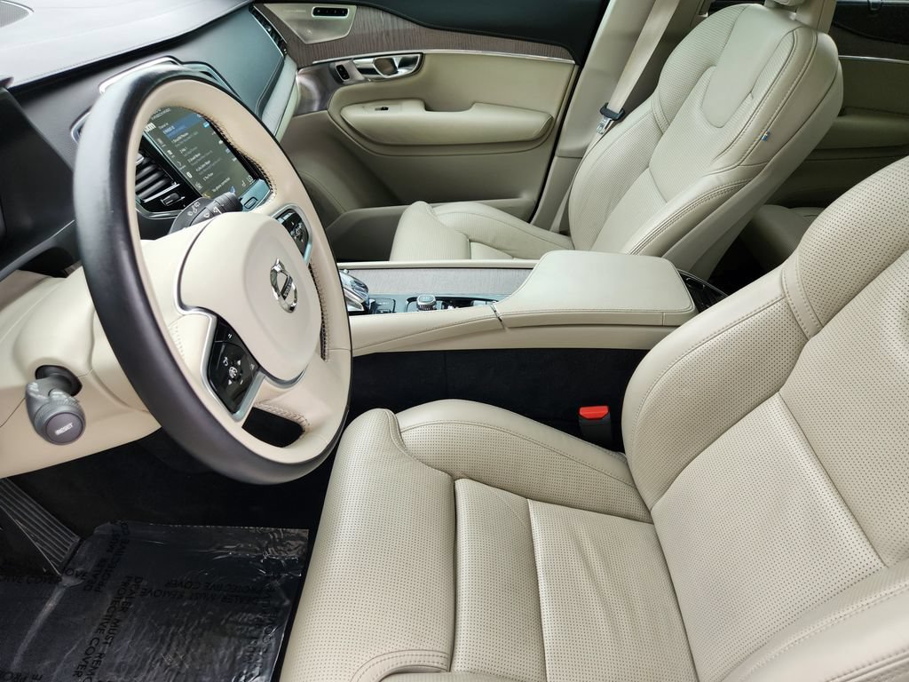 Used 2020 Volvo XC90 T8 Inscription w/ Protection Package Premier AWD/4WD image 4