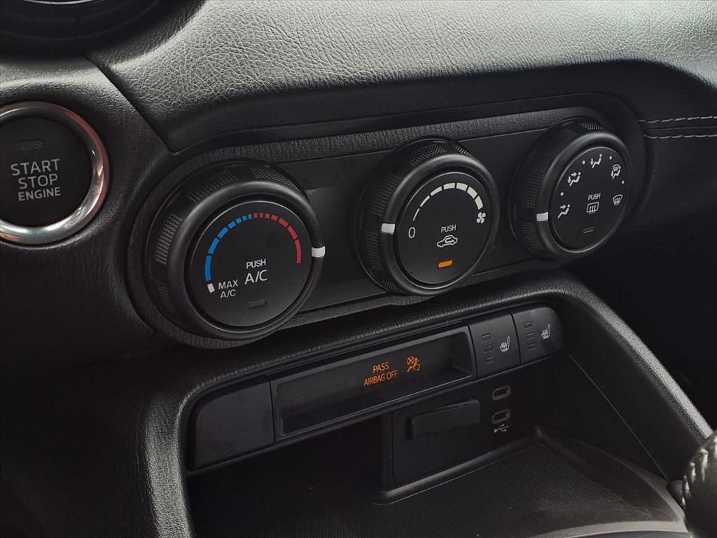 Certified 2024 MAZDA MX-5 Miata Club w/ Interior Package image 10