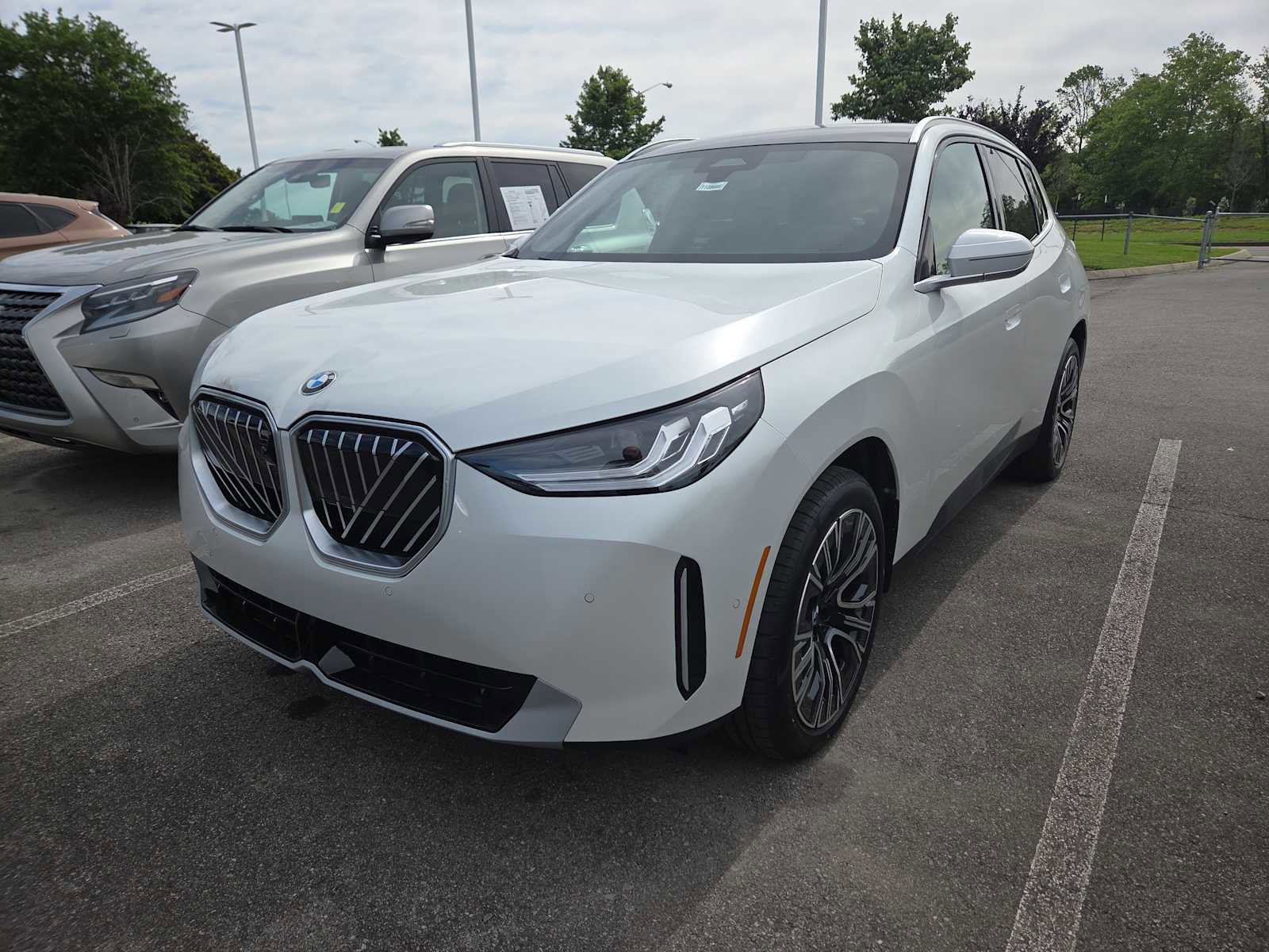 New 2025 BMW X3 xDrive30i w/ Premium Package image 11