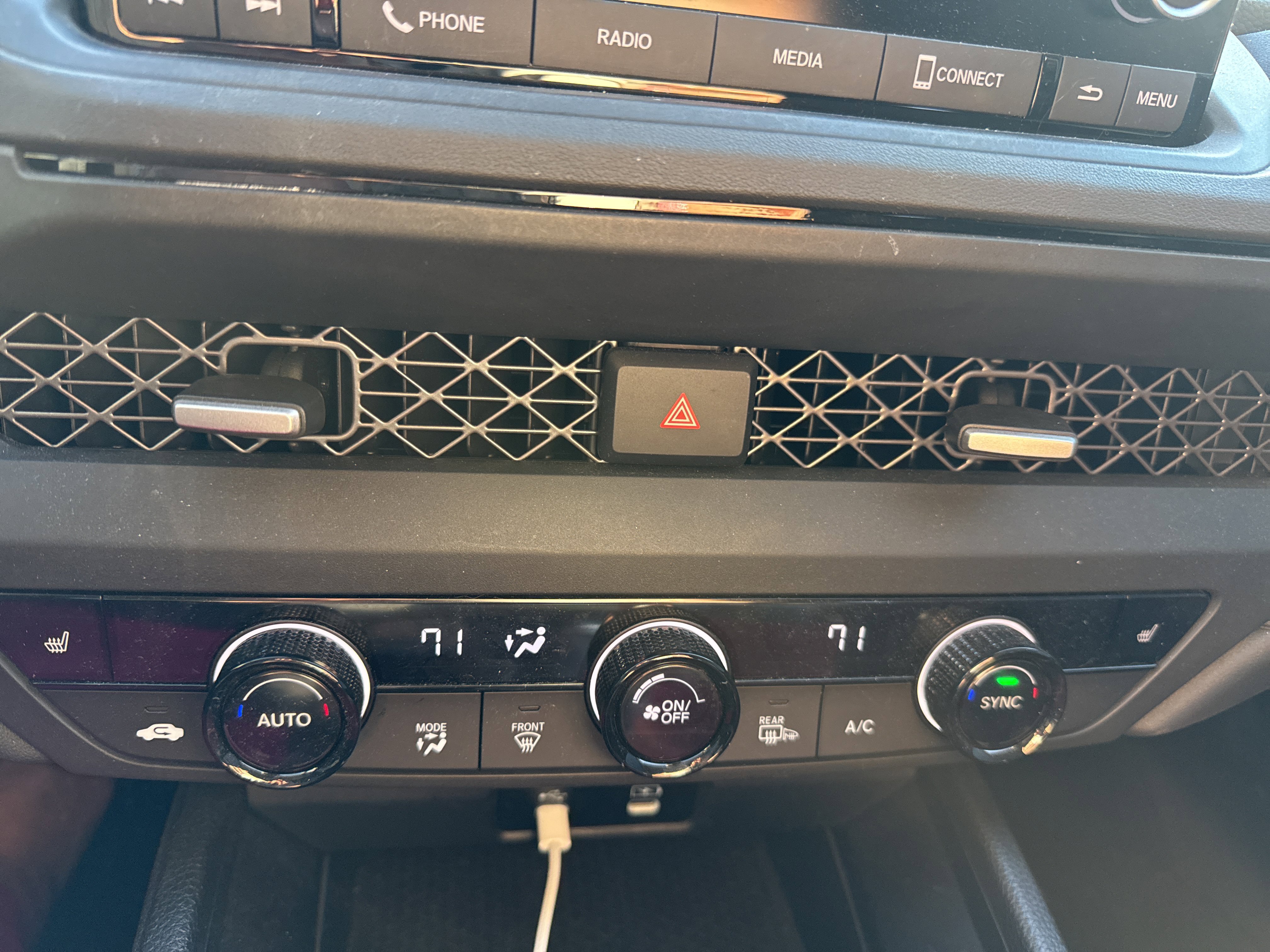 Used 2024 Honda Accord EX image 3
