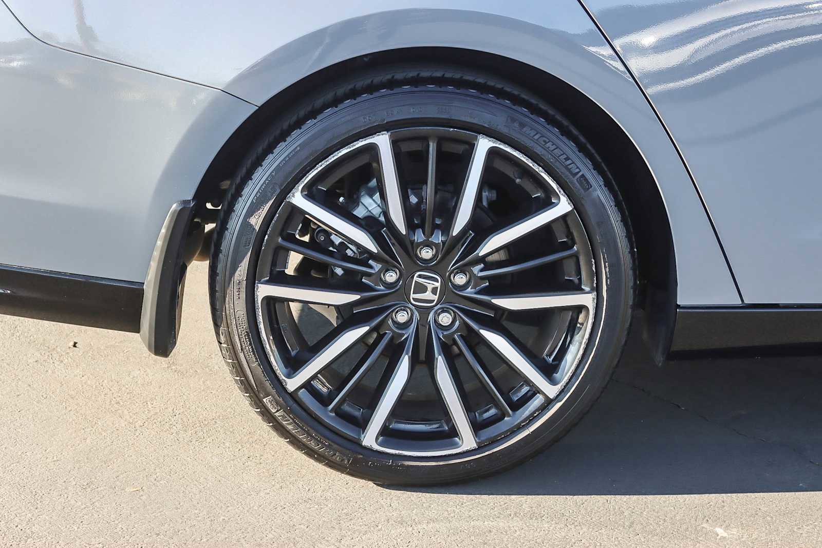 Used 2023 Honda Accord Touring image 10