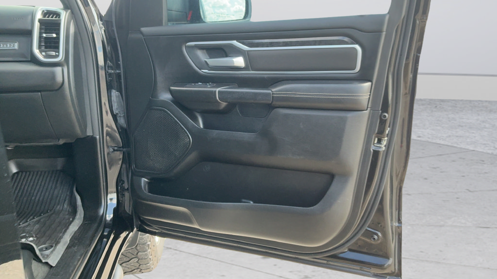 Used 2023 RAM 1500 Big Horn AWD/4WD image 23