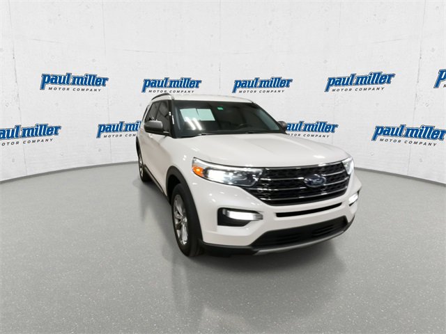 Used 2022 Ford Explorer XLT w/ Equipment Group 202A image 3